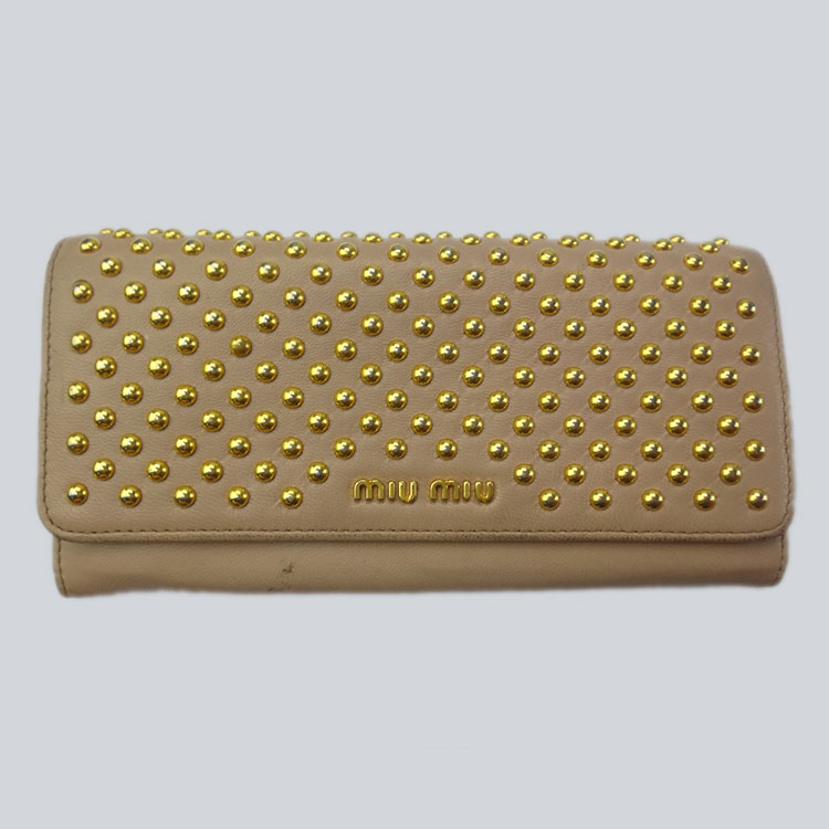 miumiu錢包清潔補色