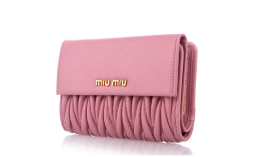 miumiu錢包如何保養？