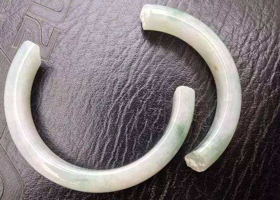 玉鐲摔碎了怎么修復？