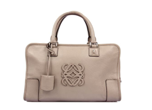 Loewe包包邊油脫落，去哪維修比較好？