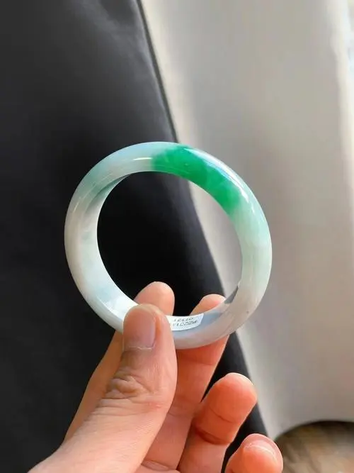 怎樣保養手鐲 翡翠手鐲怎么保養