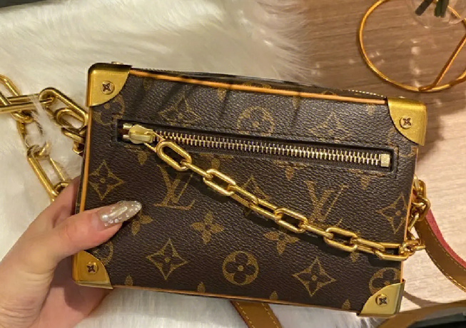 lv真皮包磨損了怎么修復(fù)呢