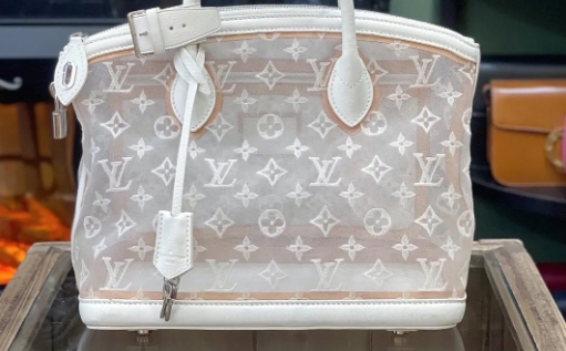 Lv白色包包清洗養護翻新維修
