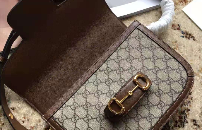 古馳包包內襯維修價格多少