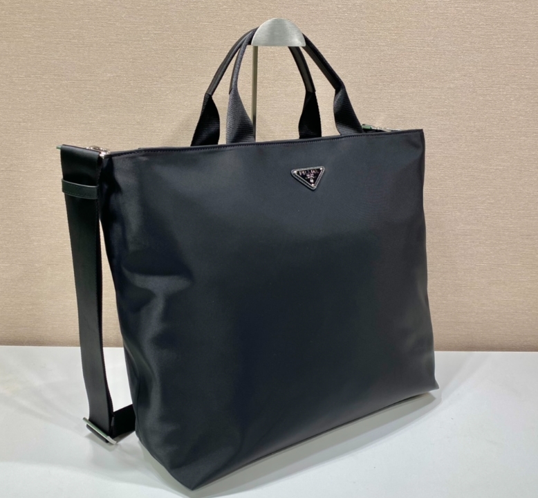 prada尼龍包怎么清洗