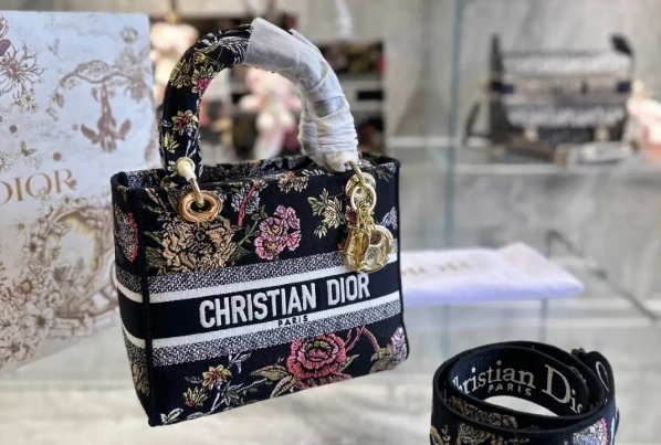 DIOR迪奧包包肩帶拉絲修復翻新