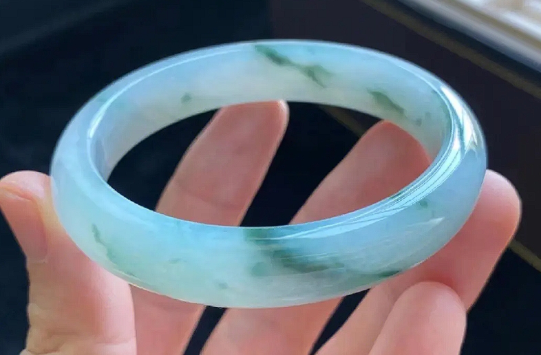 手鐲裂紋如何修復？手鐲無痕修復是真的嗎？