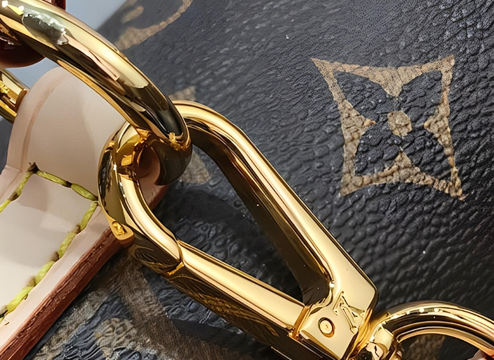奢侈品包包搭扣壞了能修嗎？包上面的搭扣掉了怎么修？