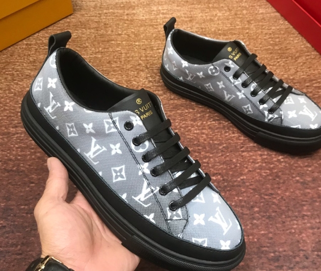 鞋臟了如何清洗？鞋子很臟怎么清洗？