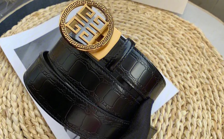 Givenchy紀梵希皮帶打孔后怎樣護理才能延長使用壽命？