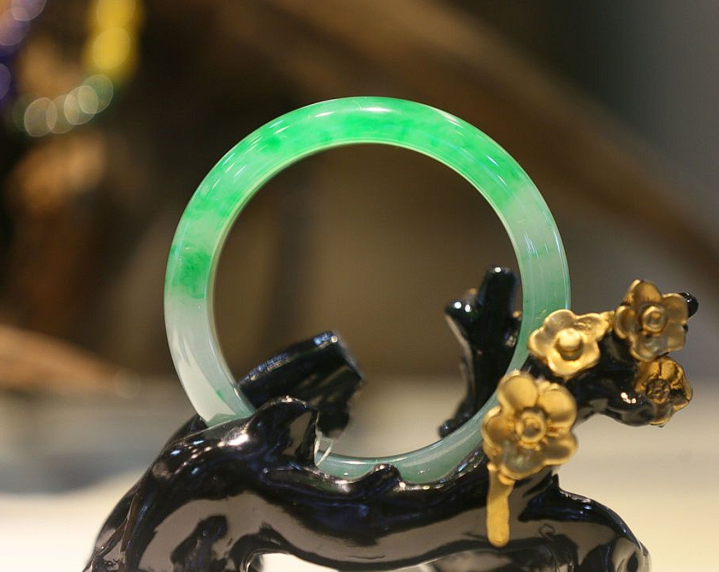 玉鐲修復前后重量會變化嗎？玉鐲修復后如何避免再次損壞？