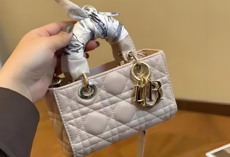 迪奧戴妃包包怎么清洗？迪奧戴妃包包清洗多少錢？