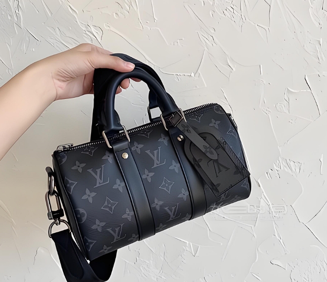包包維修中如何修復皮質裂紋？包包維修服務是否支持郵寄？