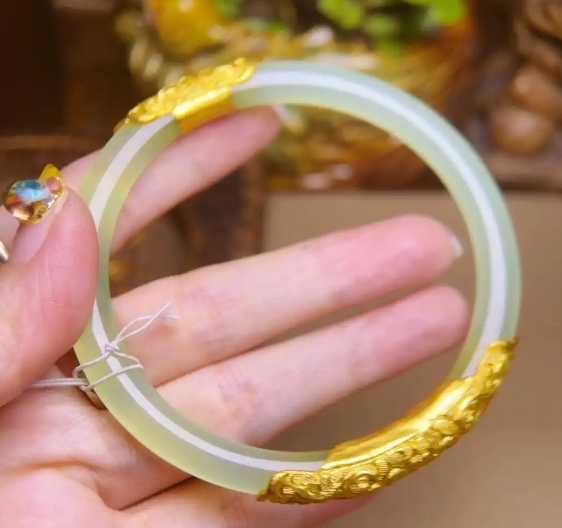玉手鐲有無痕修復嗎？玉手鐲包金修復去哪里？