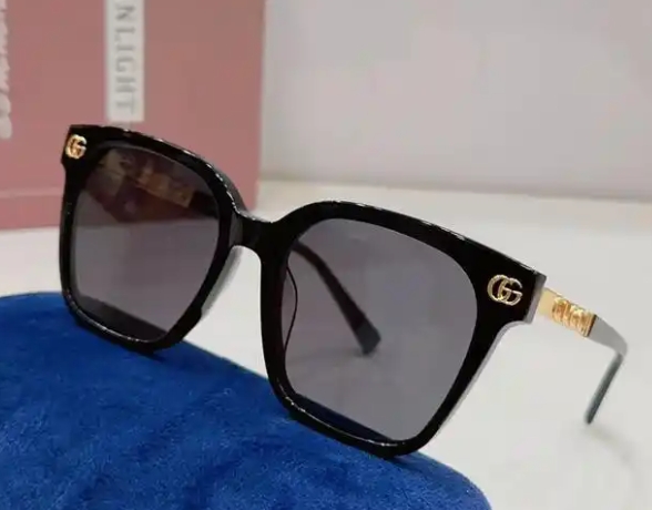 GUCCI眼鏡修復時間大揭秘：多久能修好？