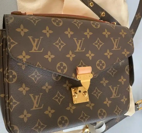 老款LV包包破損怎么辦？詳細修復方法介紹