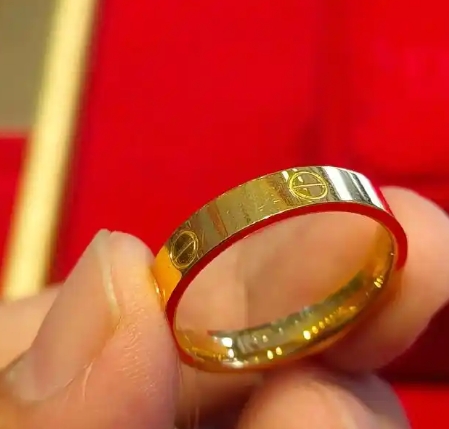 卡地亞戒指改大小的方法及維修價(jià)格
