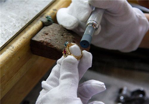 御金匠讓珠寶異地維修保養不再是難題